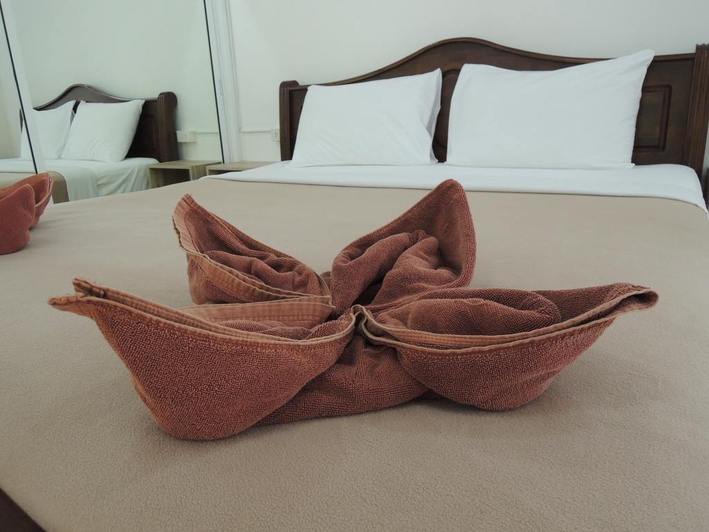 Blanco Room And Apartment Ao Nang Esterno foto