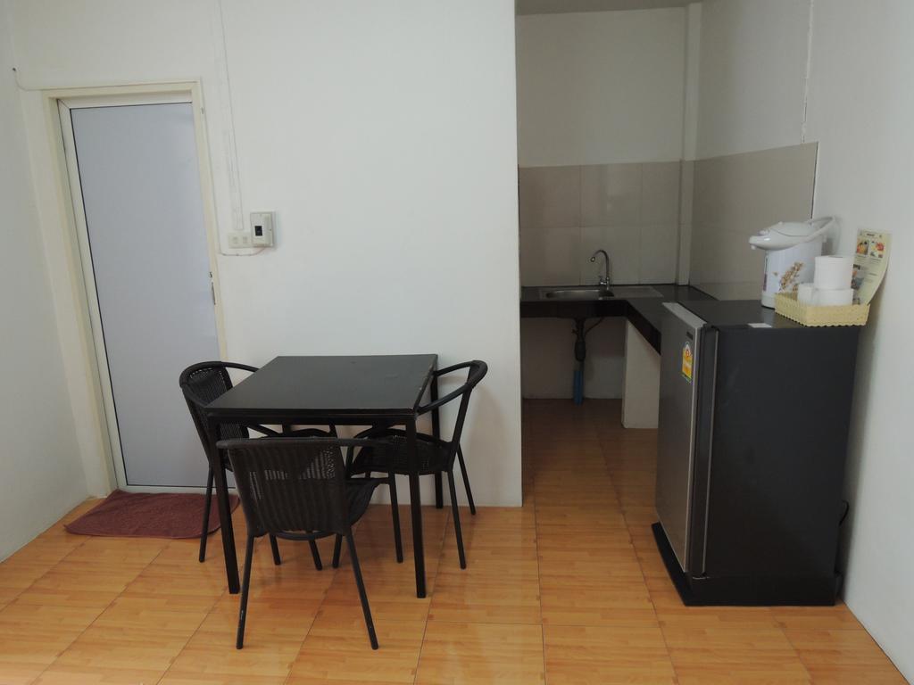 Blanco Room And Apartment Ao Nang Esterno foto