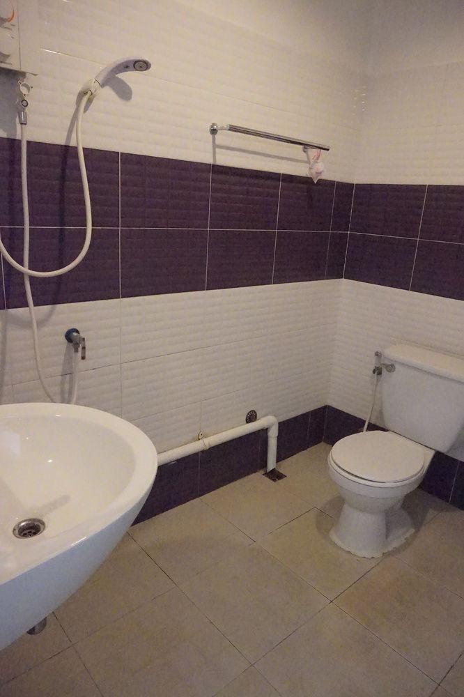Blanco Room And Apartment Ao Nang Esterno foto