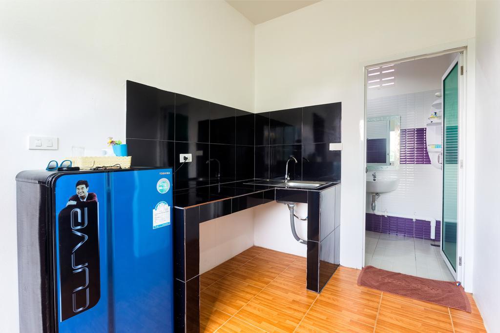 Blanco Room And Apartment Ao Nang Esterno foto