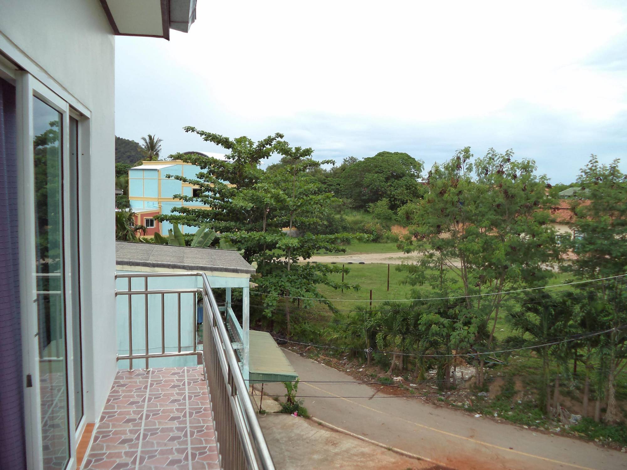Blanco Room And Apartment Ao Nang Esterno foto